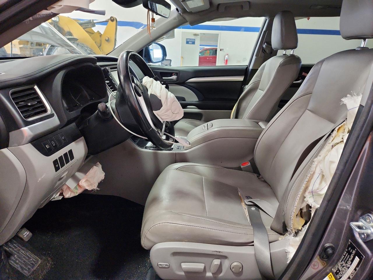 2017 TOYOTA HIGHLANDER