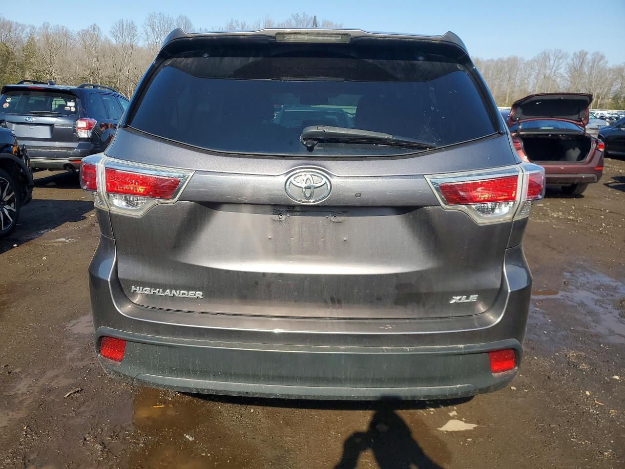 2015 TOYOTA HIGHLANDER