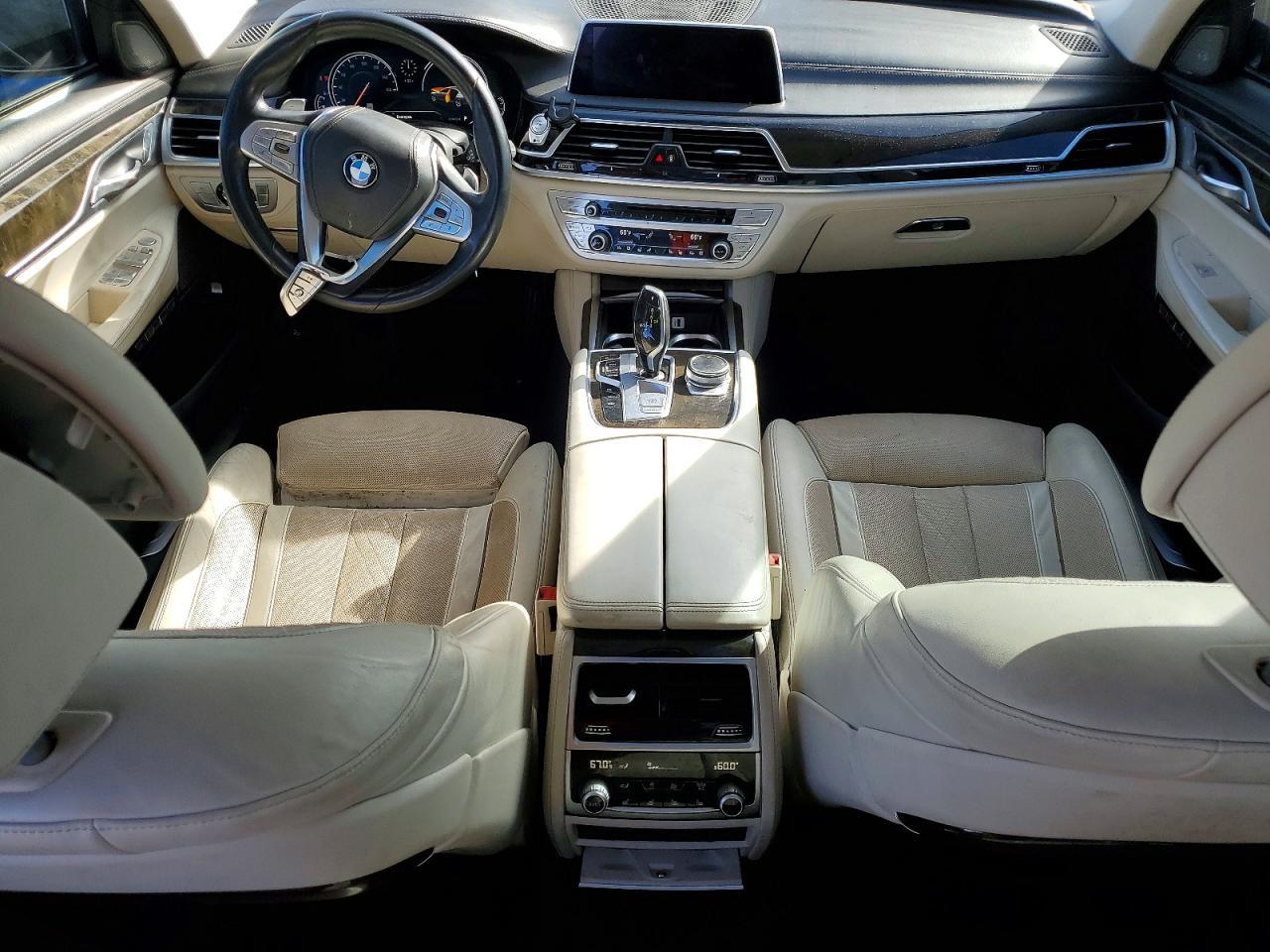 2016 BMW 7 series