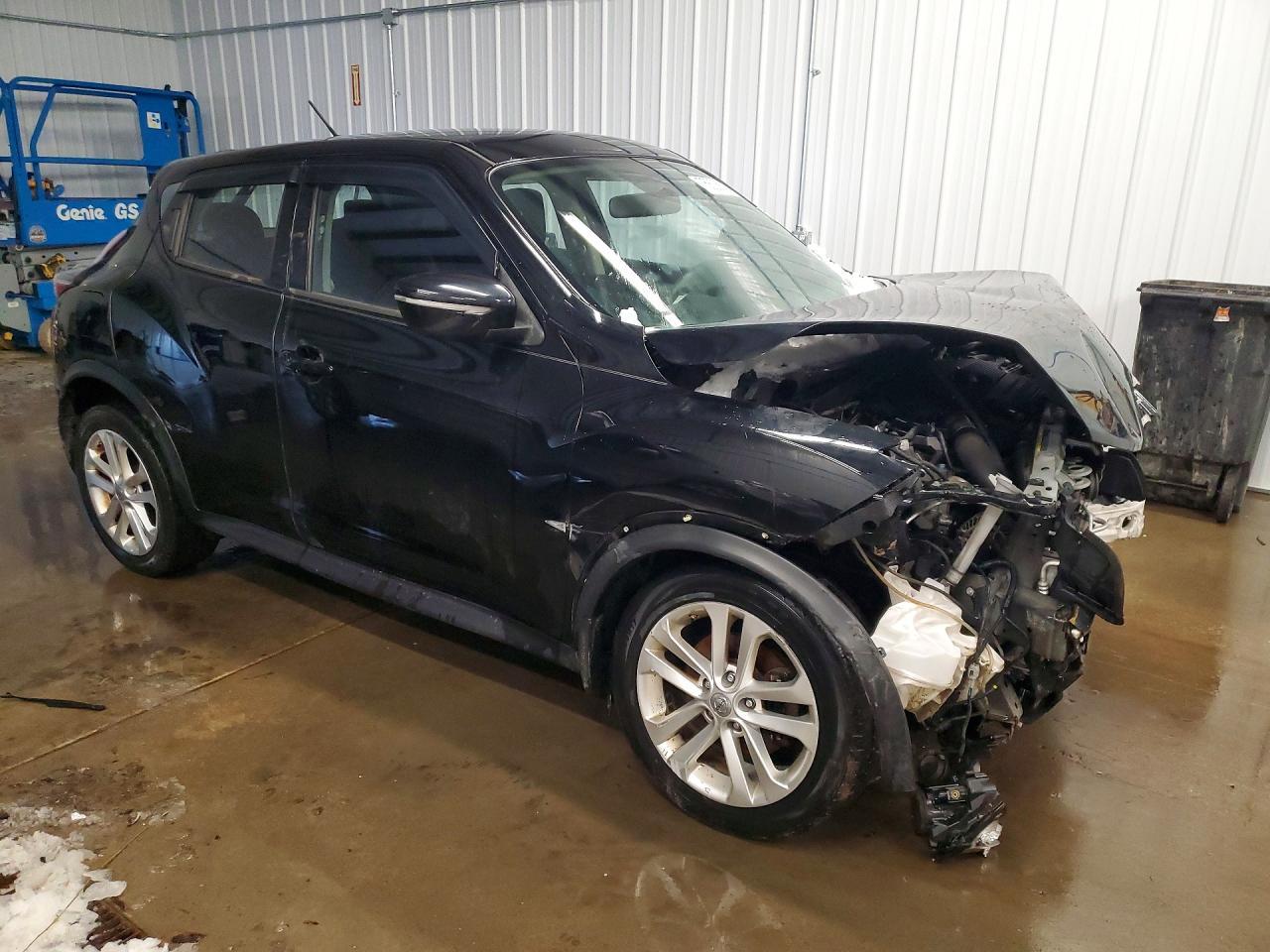 2016 NISSAN Juke