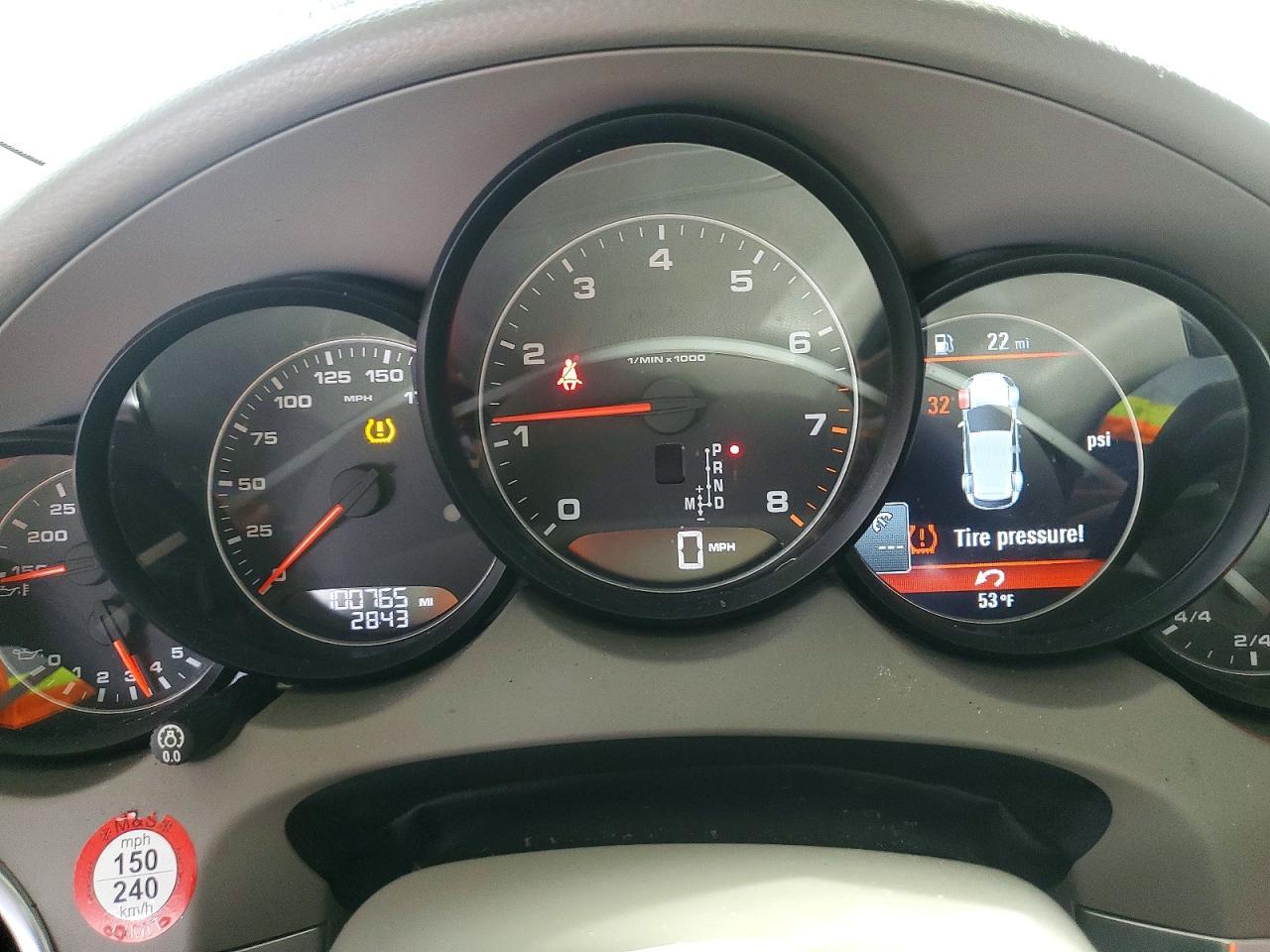2012 PORSCHE CAYENNE