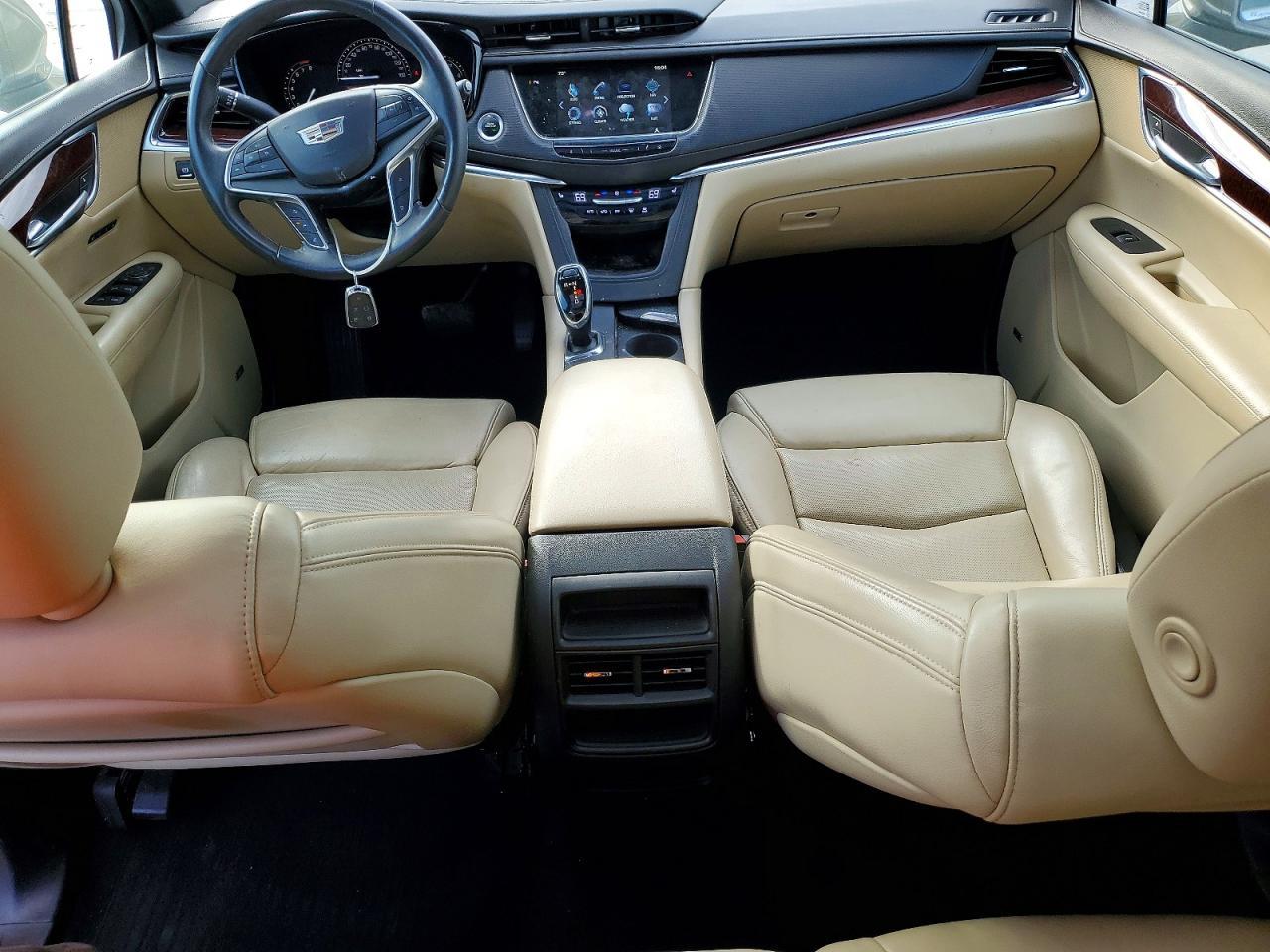 2017 CADILLAC XT5