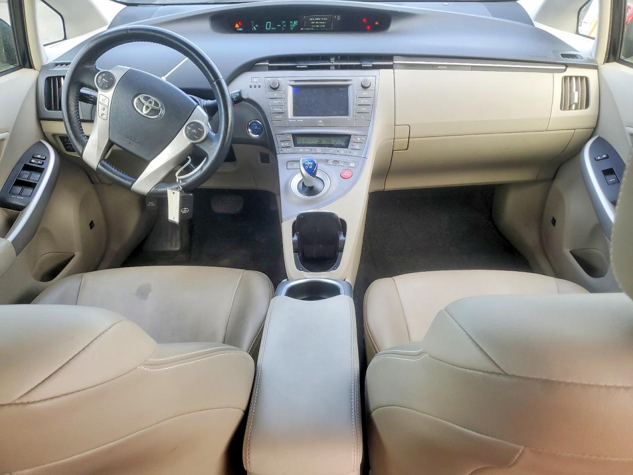 2015 TOYOTA PRIUS