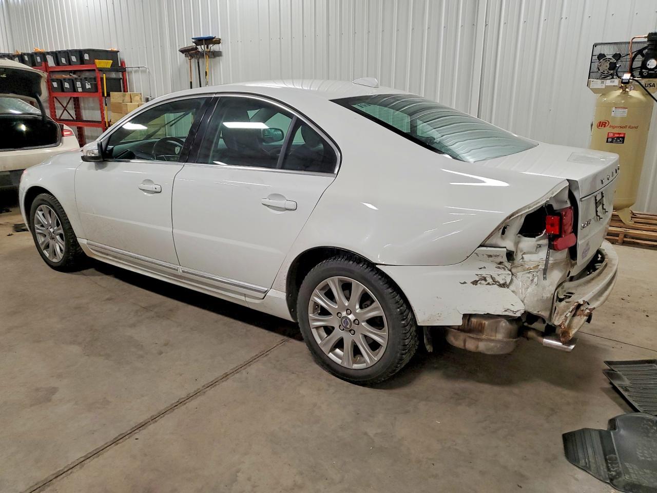 2010 VOLVO S80