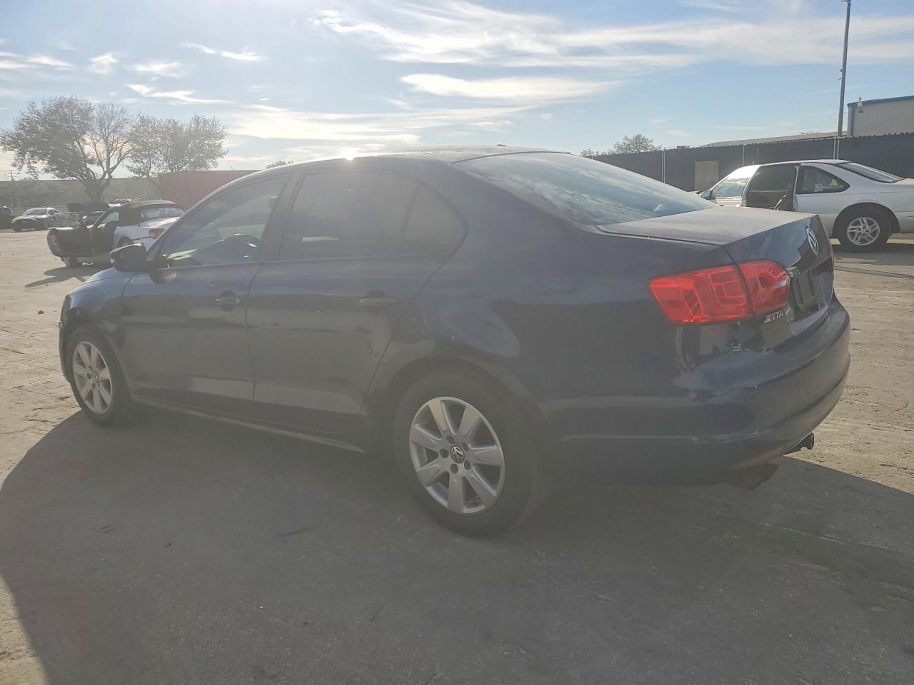 2012 VOLKSWAGEN JETTA