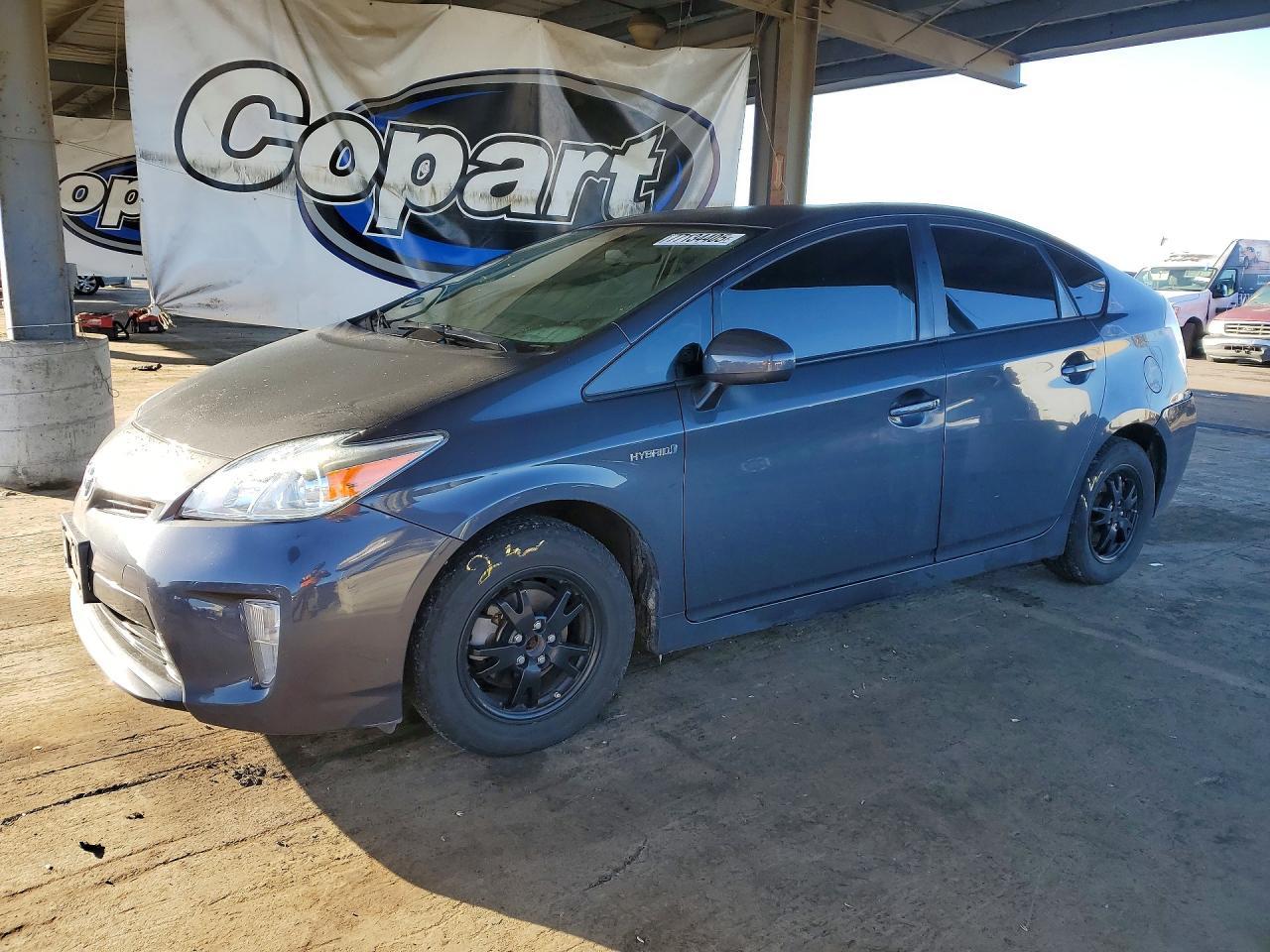 2013 TOYOTA PRIUS