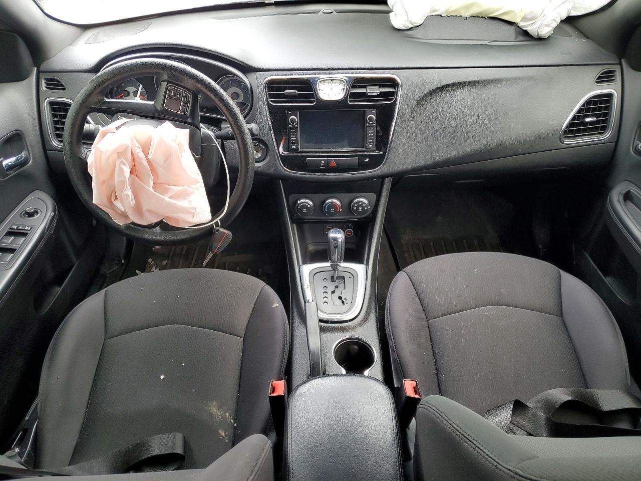 2012 CHRYSLER 200