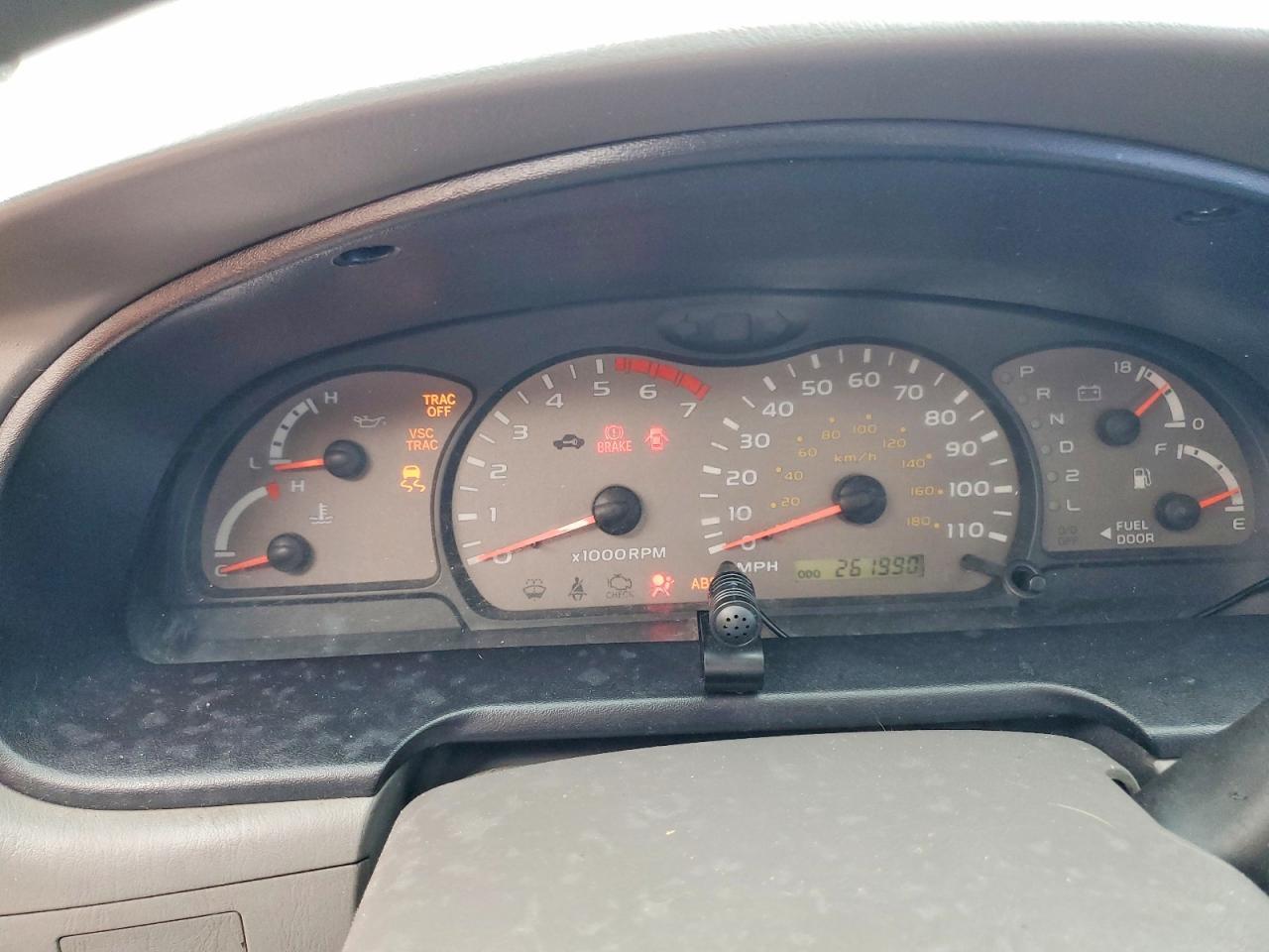 2003 TOYOTA Sequoia