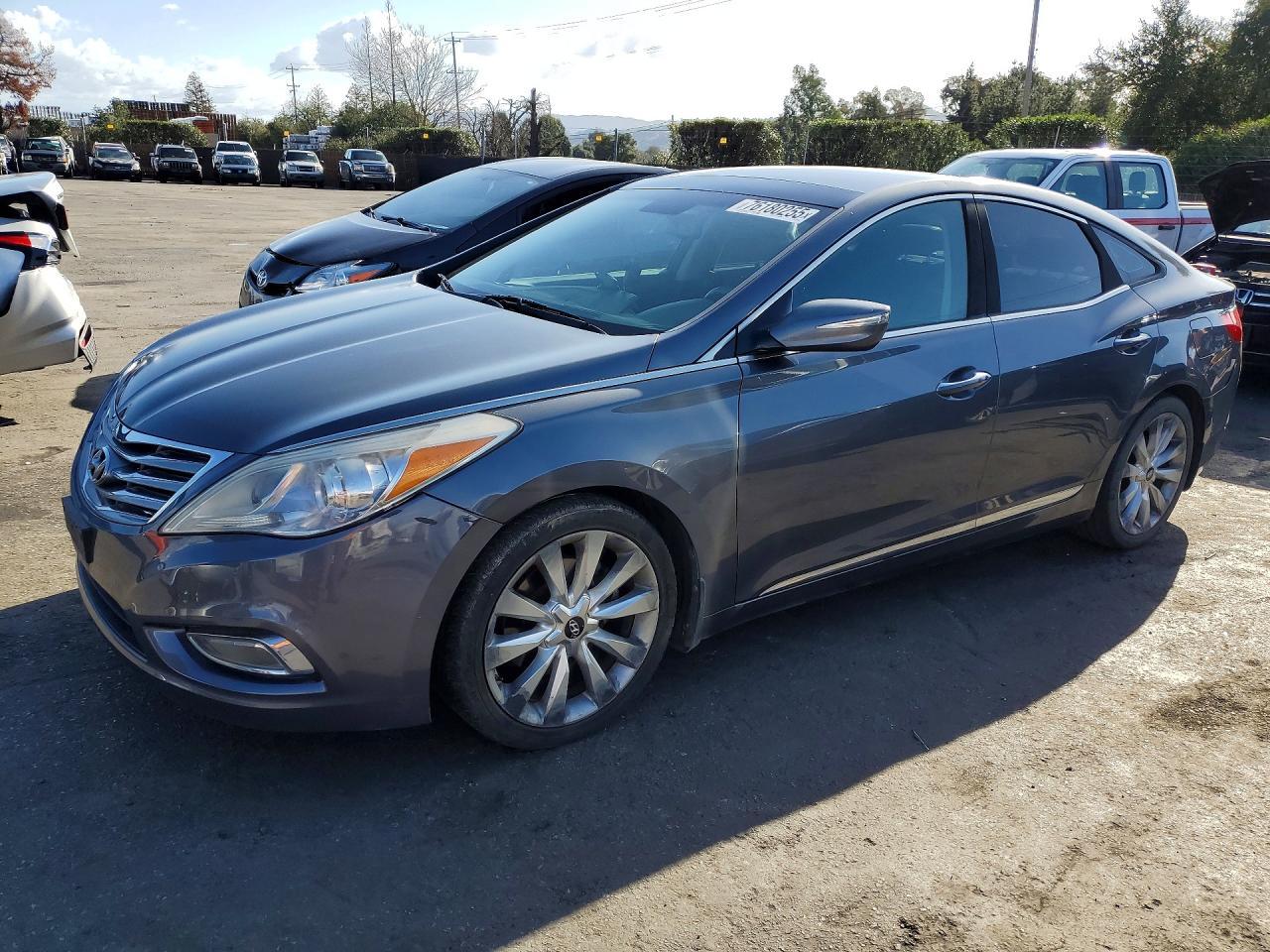 2013 HYUNDAI Azera