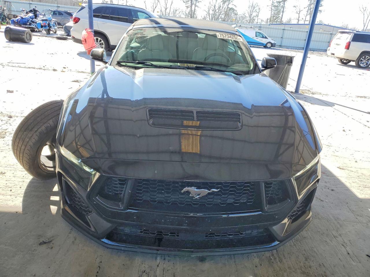 2024 FORD MUSTANG