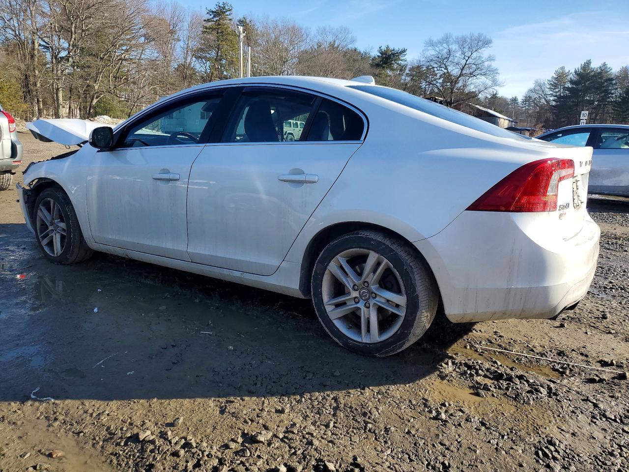 2014 VOLVO S60