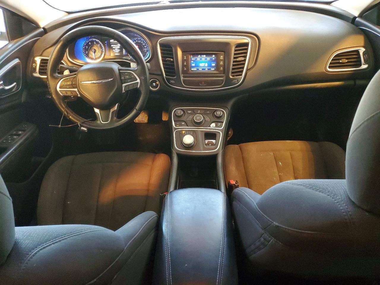 2016 CHRYSLER 200