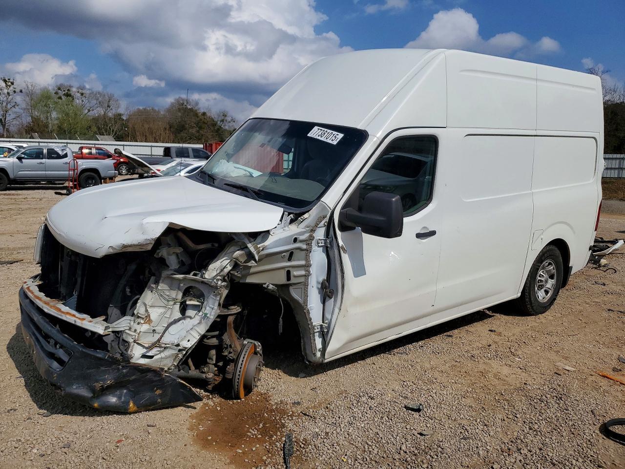 2016 NISSAN NV 2500