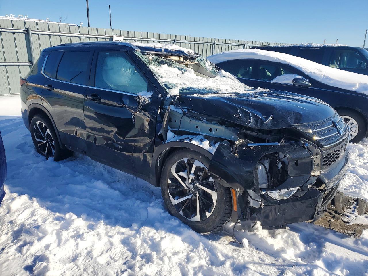2023 MITSUBISHI outlander