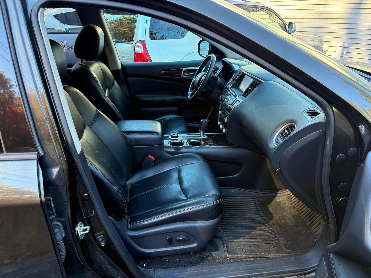 2015 NISSAN PATHFINDER