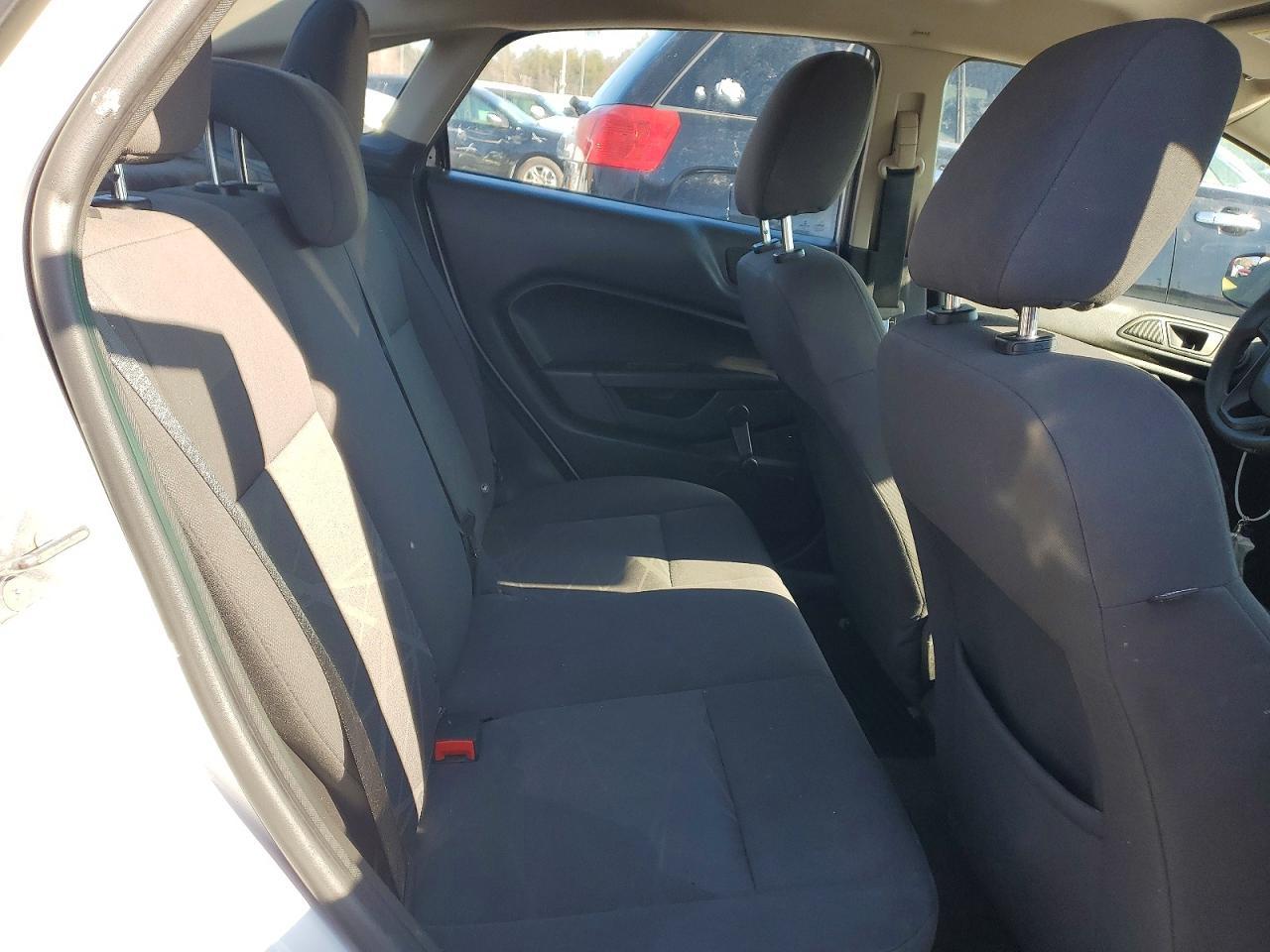 2014 FORD Fiesta