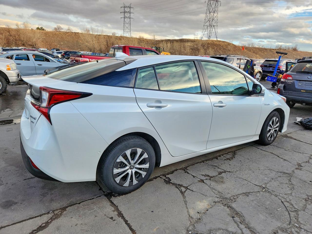 2022 TOYOTA PRIUS