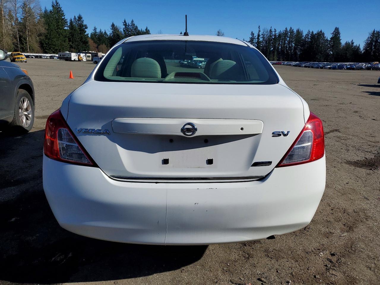 2012 NISSAN VERSA