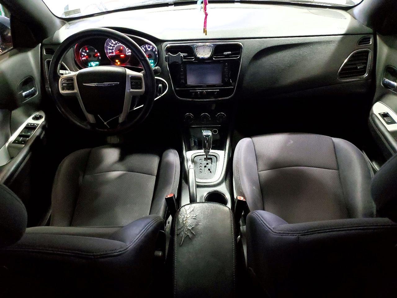2012 CHRYSLER 200