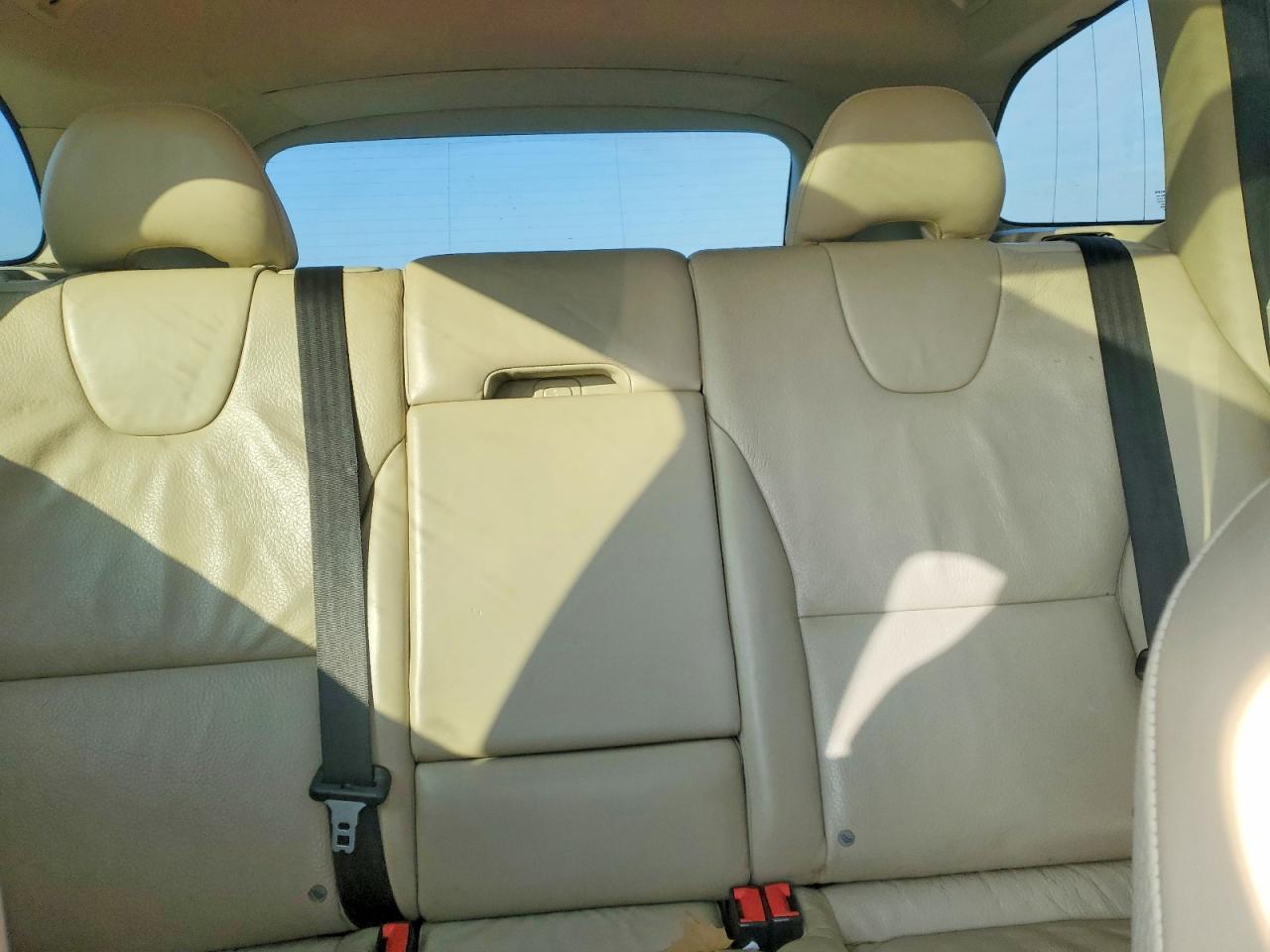 2010 VOLVO XC60