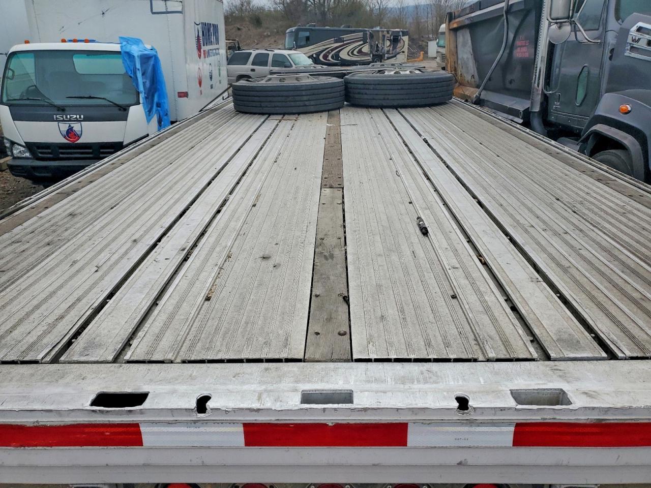 2007 REITNOUER Flatbed Trailer