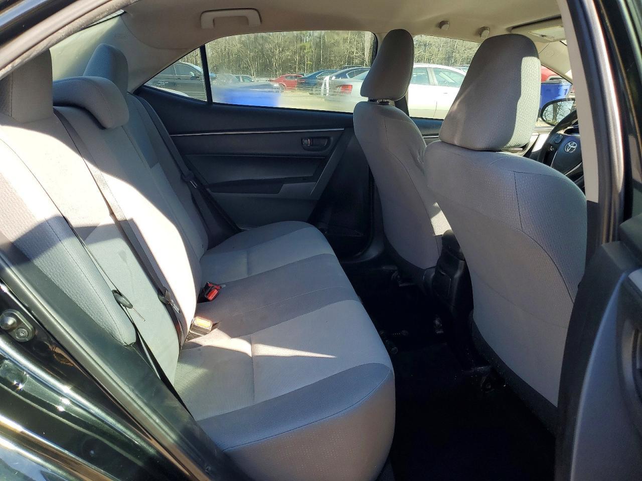 2015 TOYOTA COROLLA