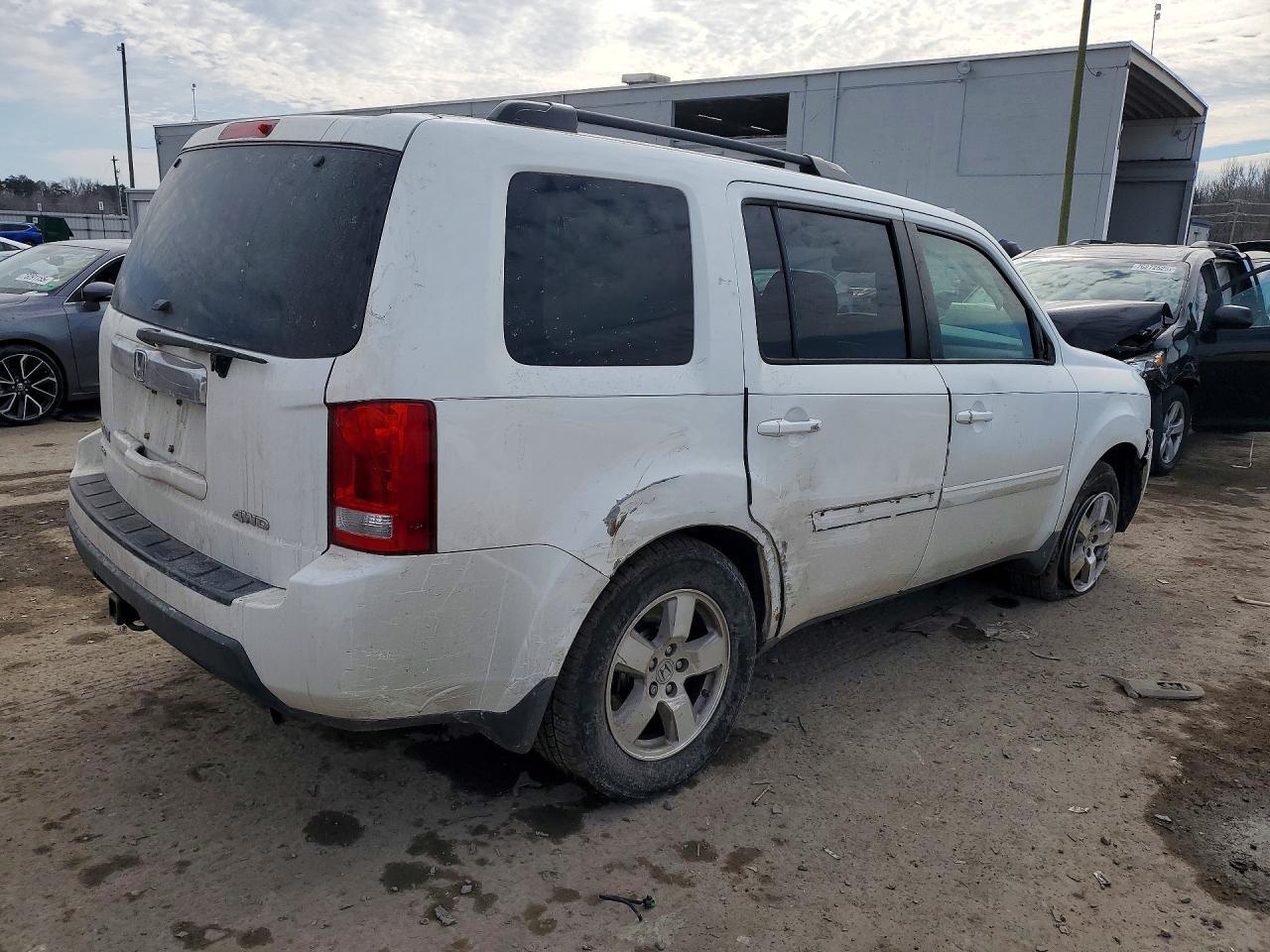 2011 HONDA PILOT