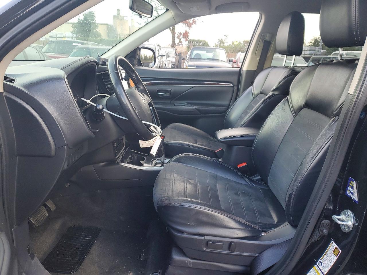 2019 MITSUBISHI outlander