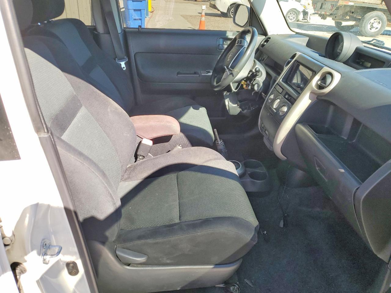 2006 SCION xB