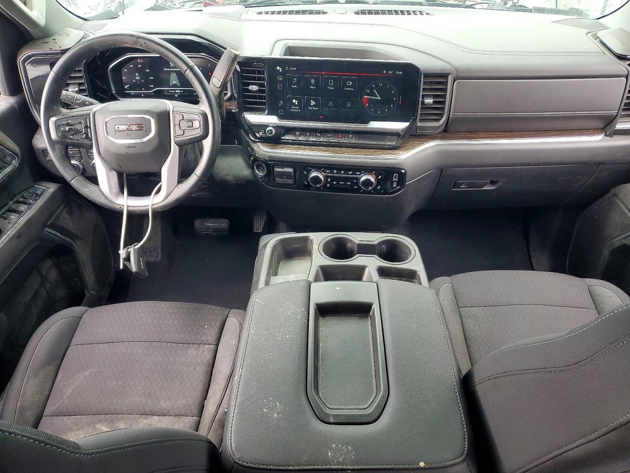 2024 GMC Sierra