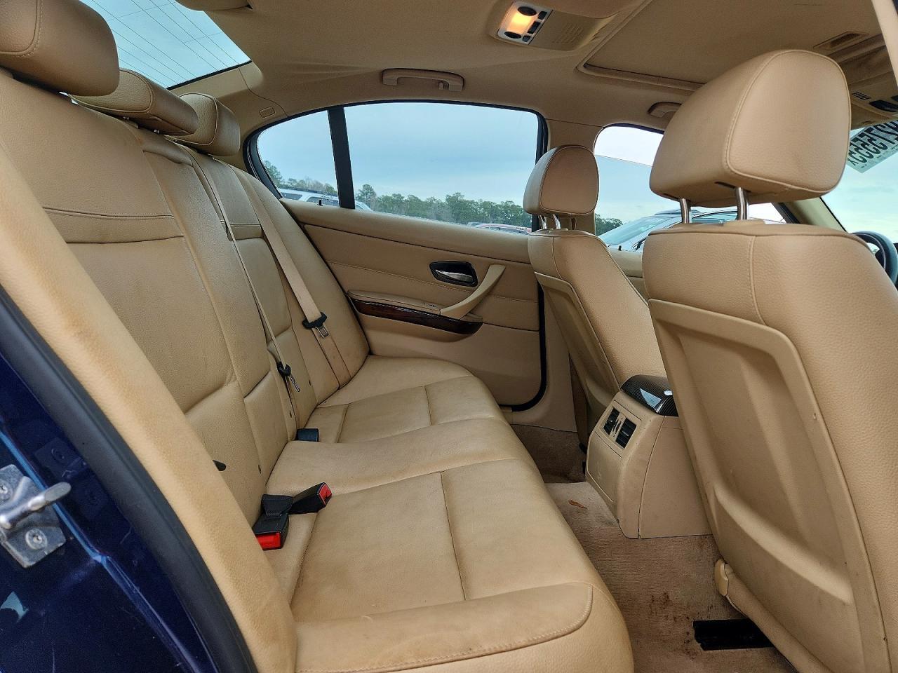 2011 BMW 3 SERIES