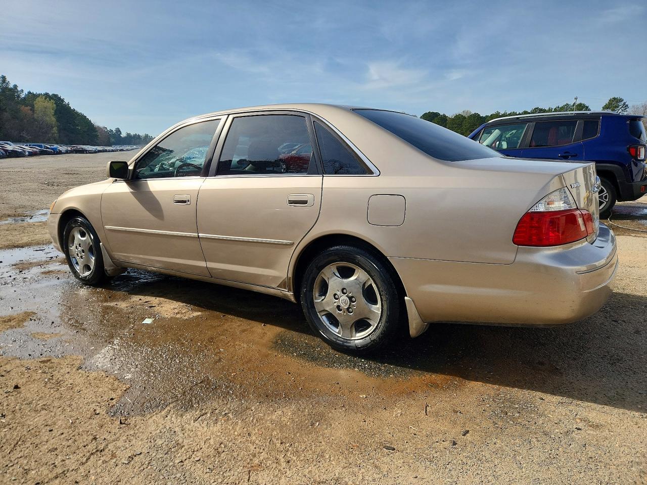 2003 TOYOTA Avalon
