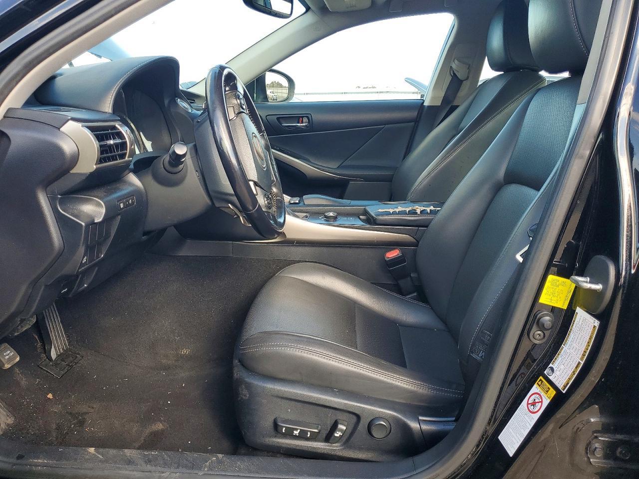 2016 LEXUS IS 300