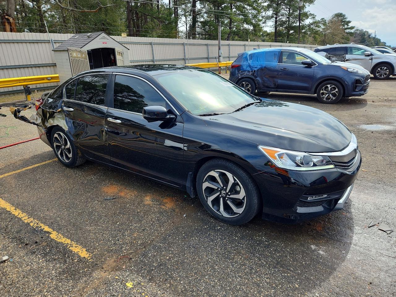 2017 HONDA ACCORD