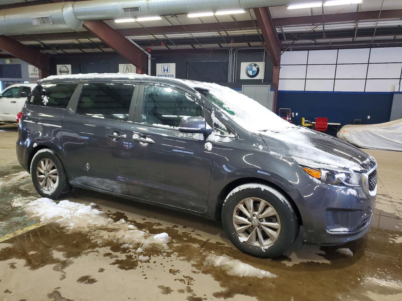 2016 KIA SEDONA