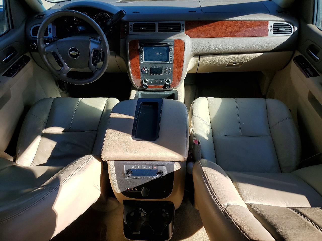 2011 CHEVROLET Tahoe