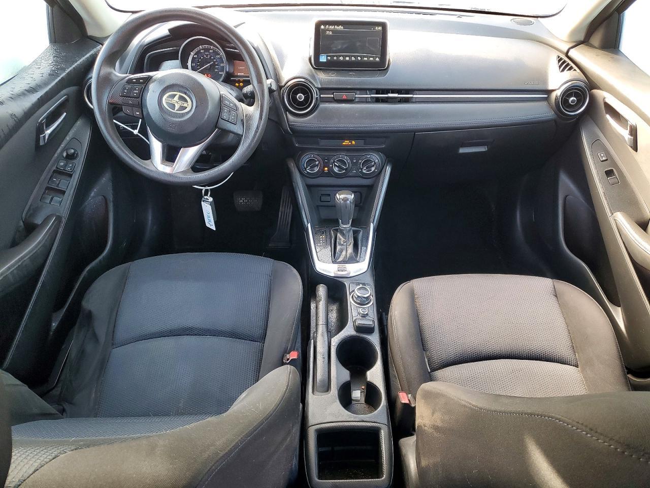 2016 TOYOTA SCION