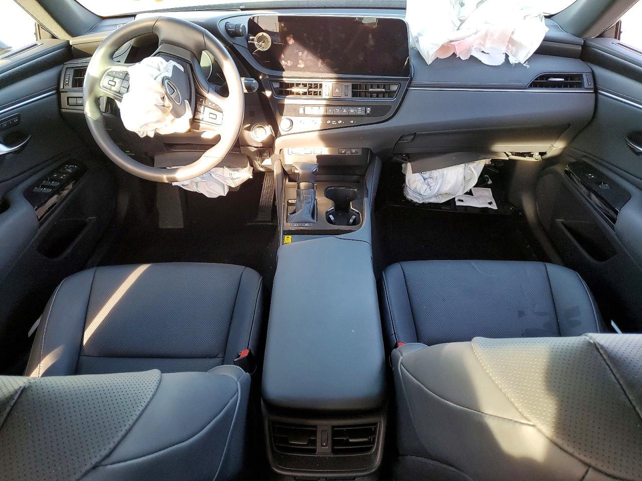 2025 LEXUS ES 300H