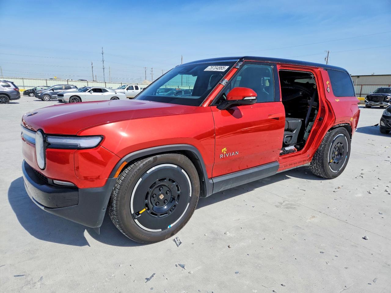 2025 RIVIAN R1s