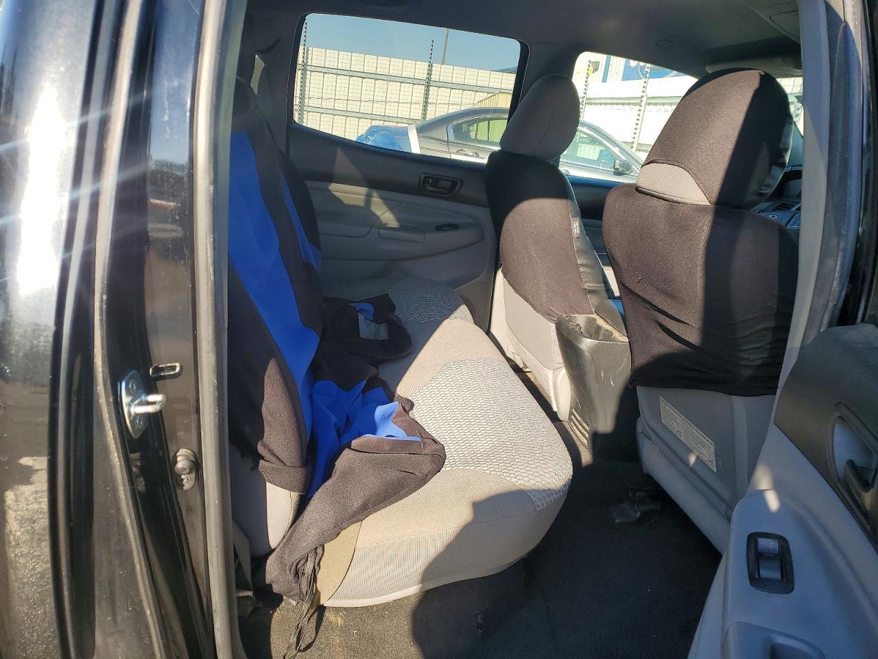 2012 TOYOTA TACOMA