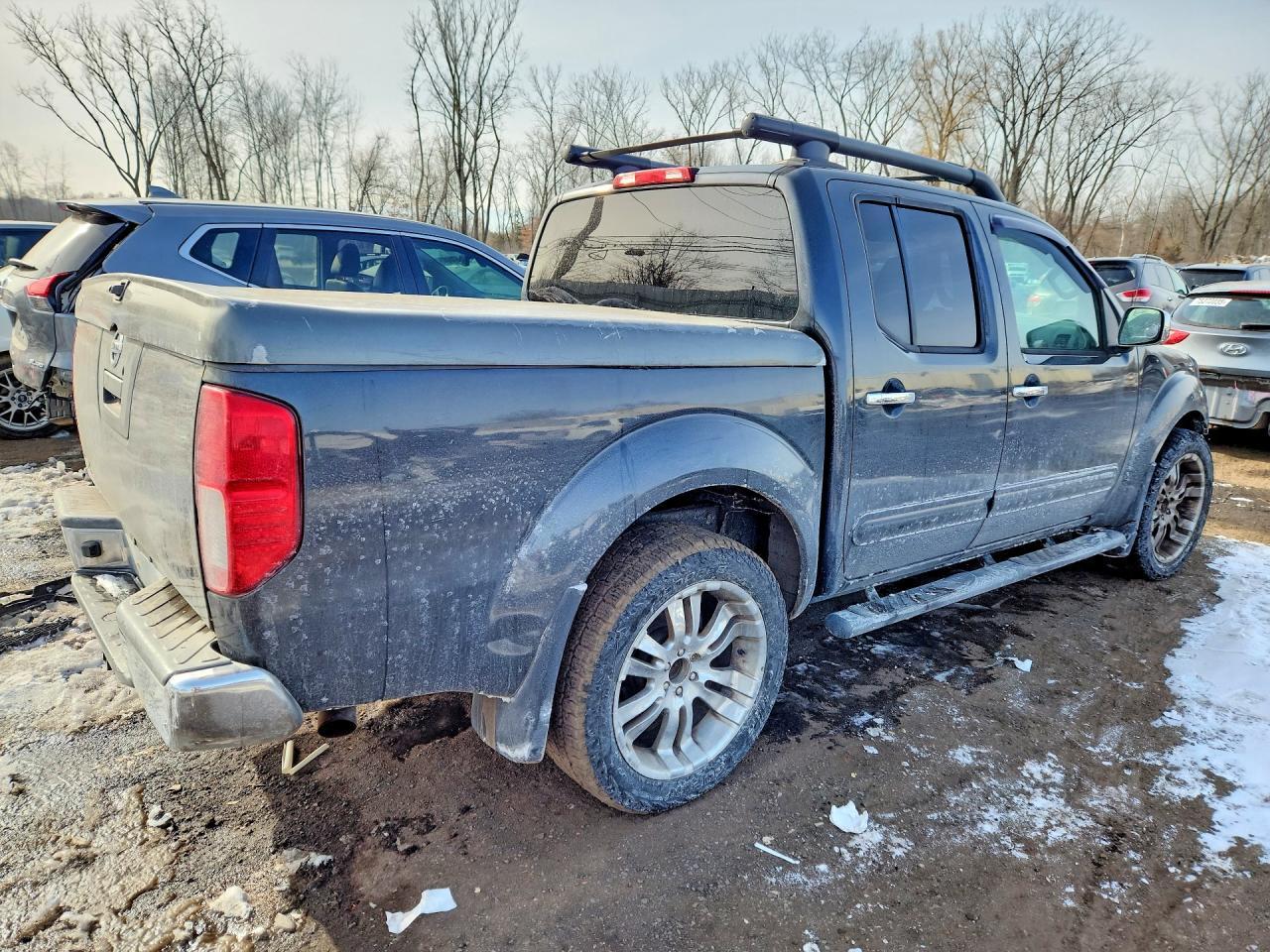 2012 NISSAN Frontier