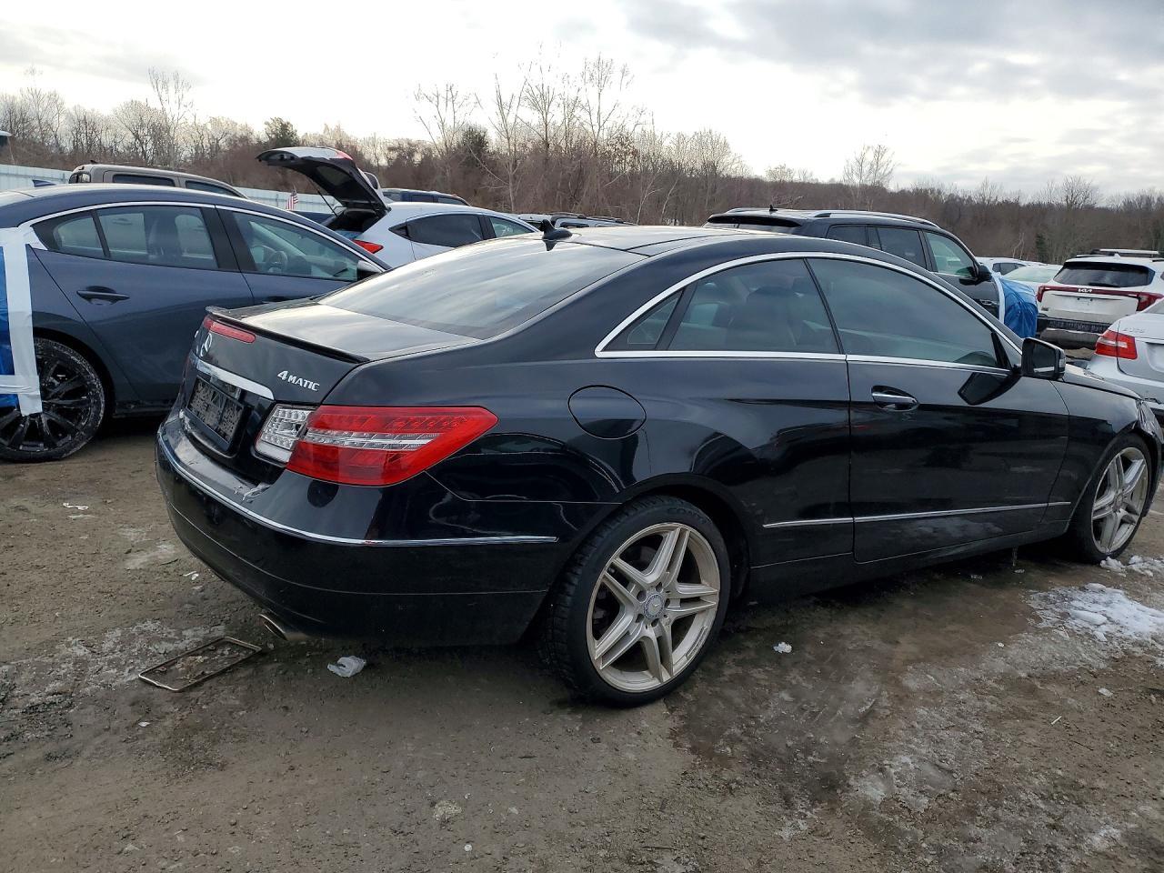 2013 MERCEDES-BENZ E-Class