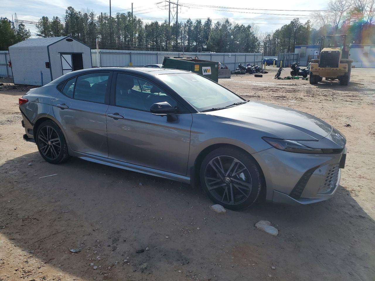 2025 TOYOTA CAMRY