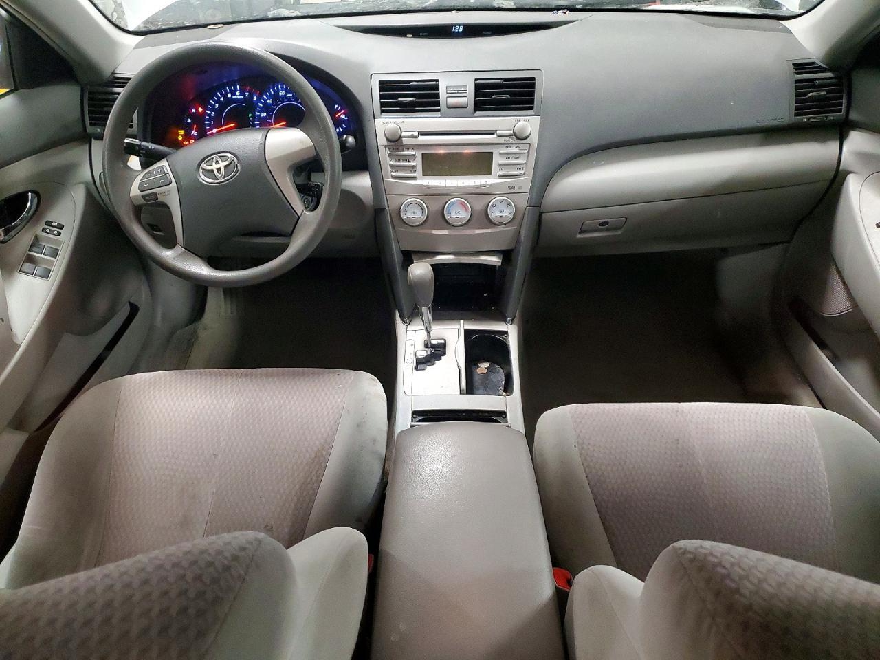2011 TOYOTA CAMRY