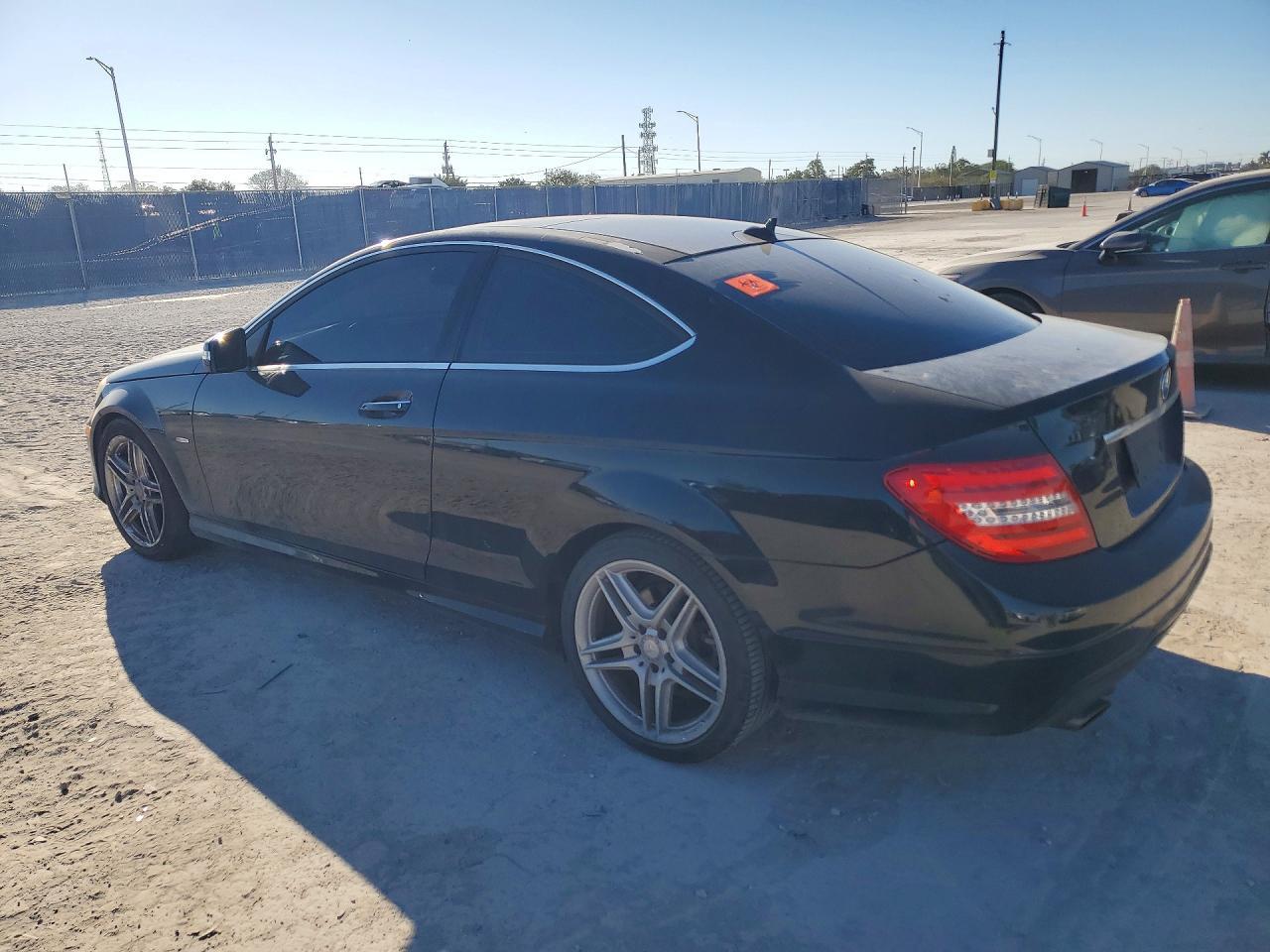2012 MERCEDES-BENZ C-CLASS