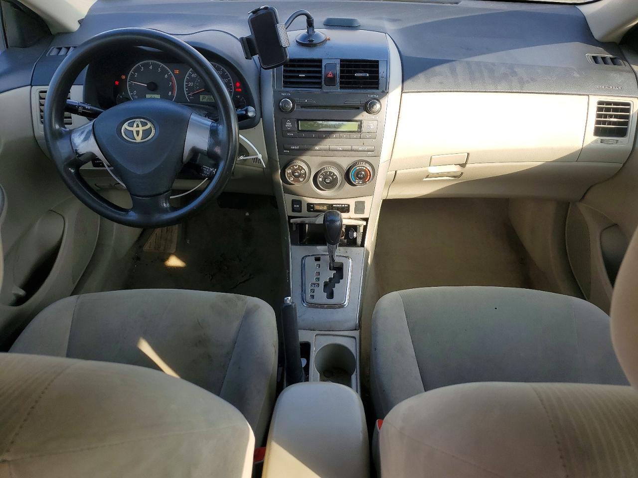 2011 TOYOTA COROLLA