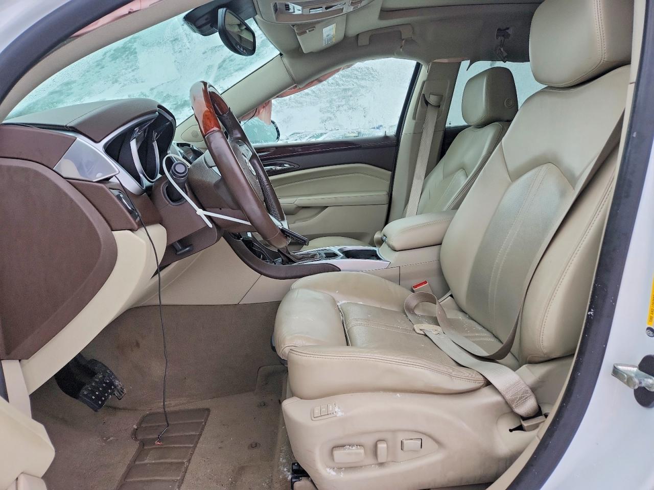 2010 CADILLAC SRX
