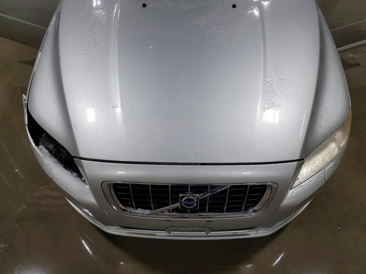 2009 VOLVO V70