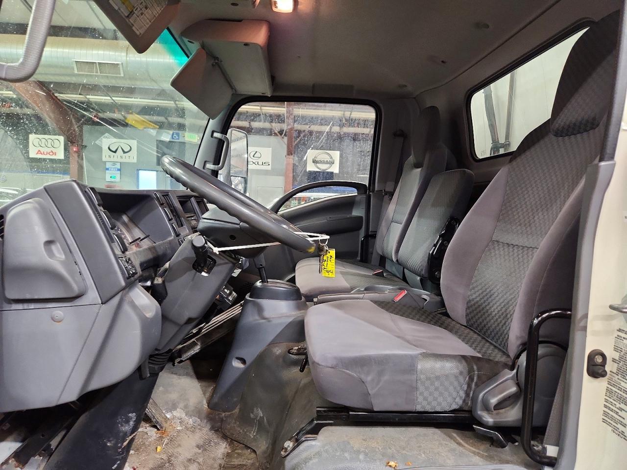2015 ISUZU NQR
