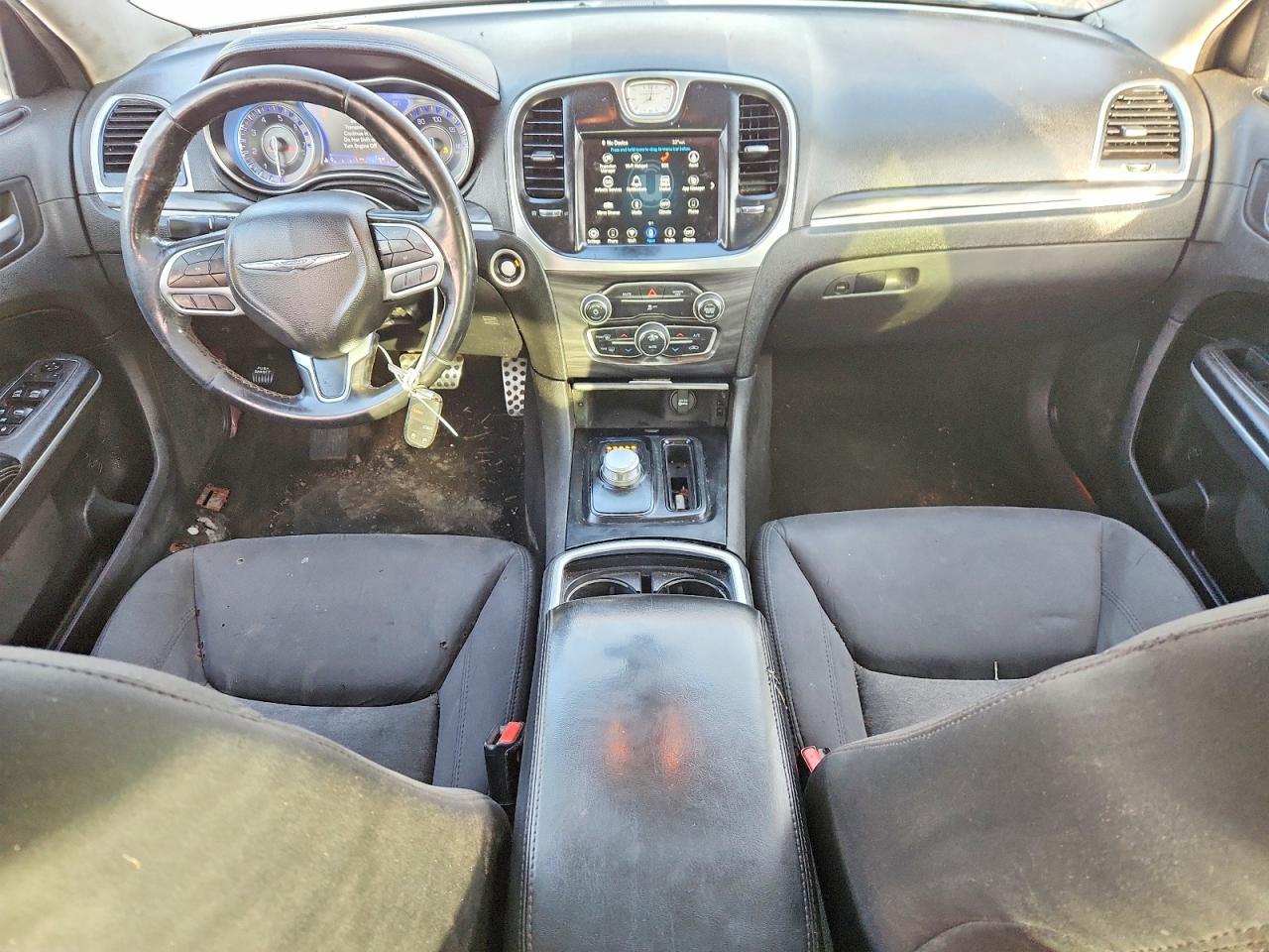 2021 CHRYSLER 300